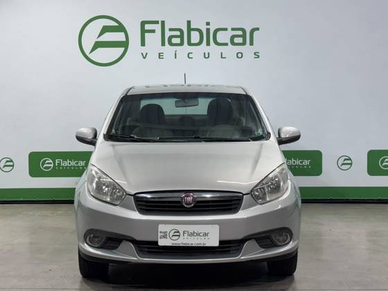 FIAT GRAND SIENA 1.6 MPI ESSENCE 16V FLEX 4P MANUAL FIAT GRAND SIENA 1.6 MPI ESSENCE 16V FLEX 4P MANUAL